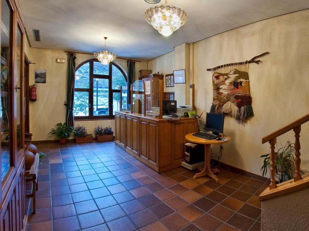 Hotel Tierra de la Reina Boca de Huérgano Habitación foto